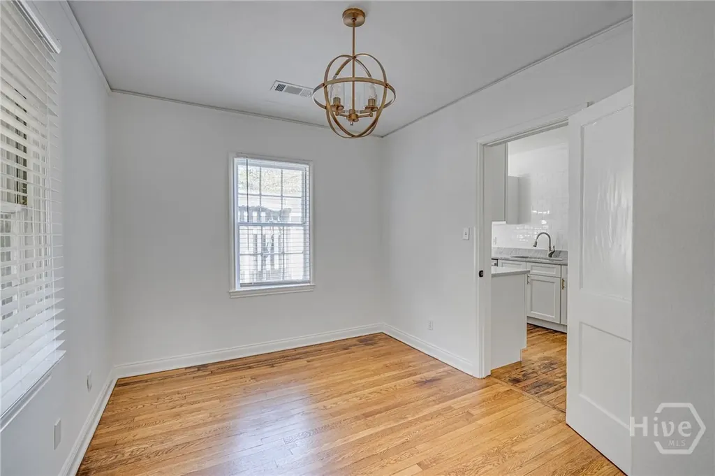 2142 E 42 Street E Savannah GA 31404