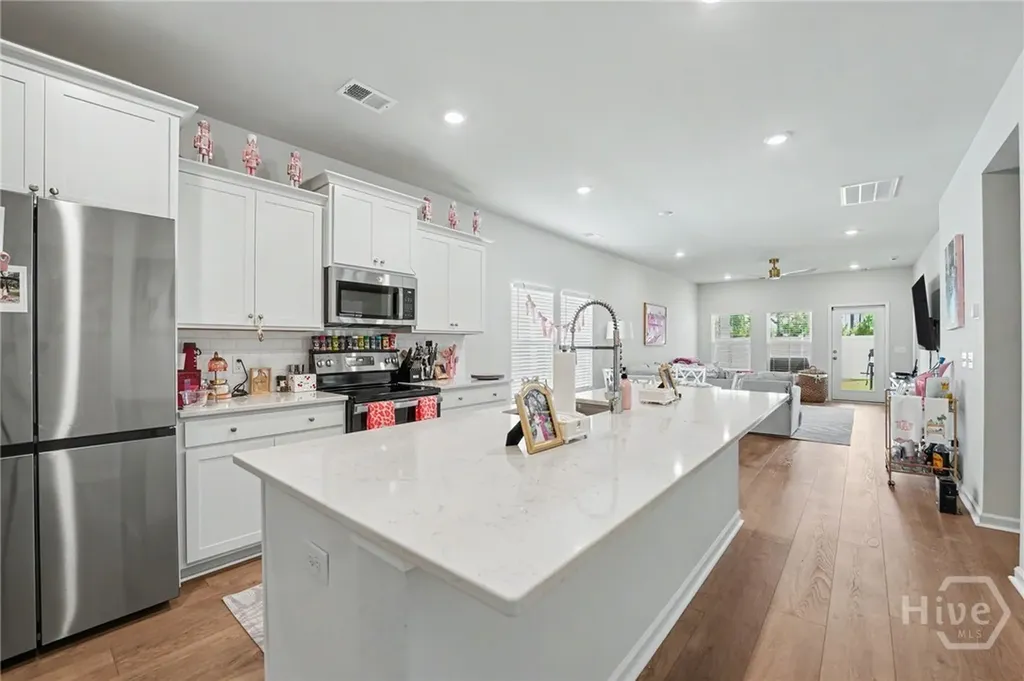 136 Holloway Hill Pooler GA 31322
