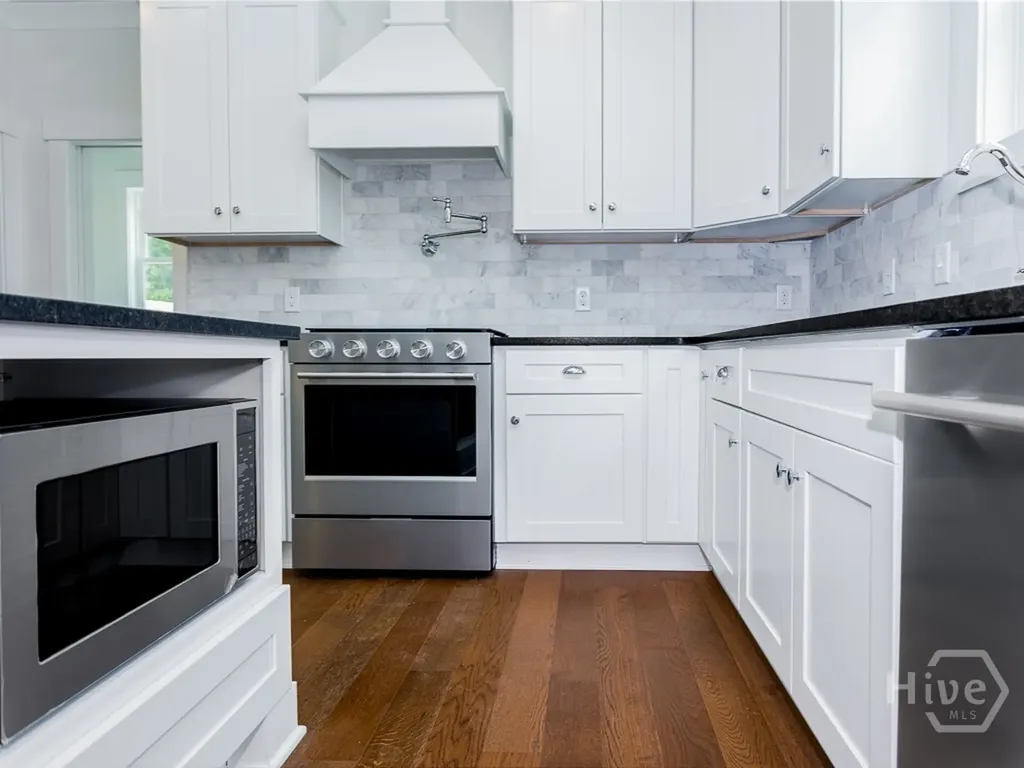 809 E 36th Street Savannah GA 31401