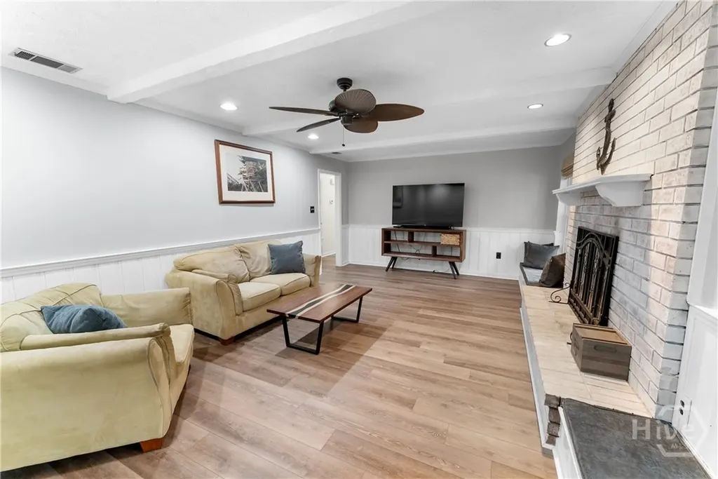 110 Hampshire Road Savannah GA 31410