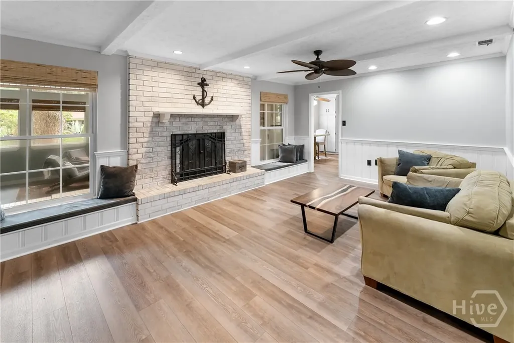 110 Hampshire Road Savannah GA 31410