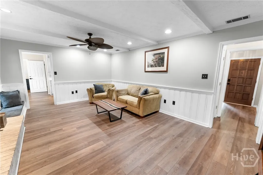 110 Hampshire Road Savannah GA 31410