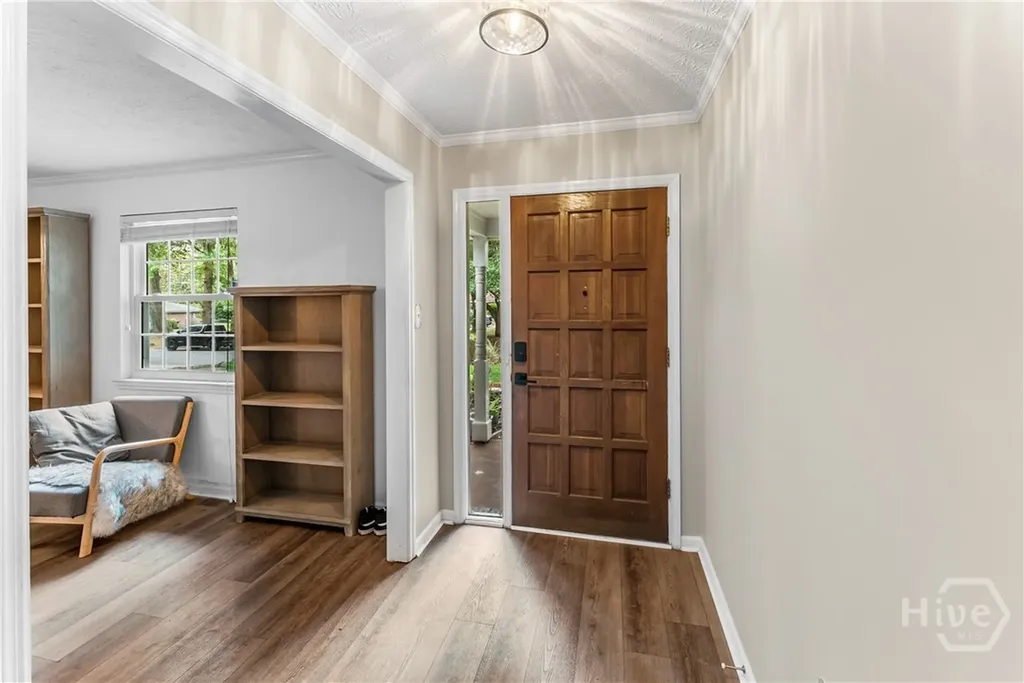110 Hampshire Road Savannah GA 31410