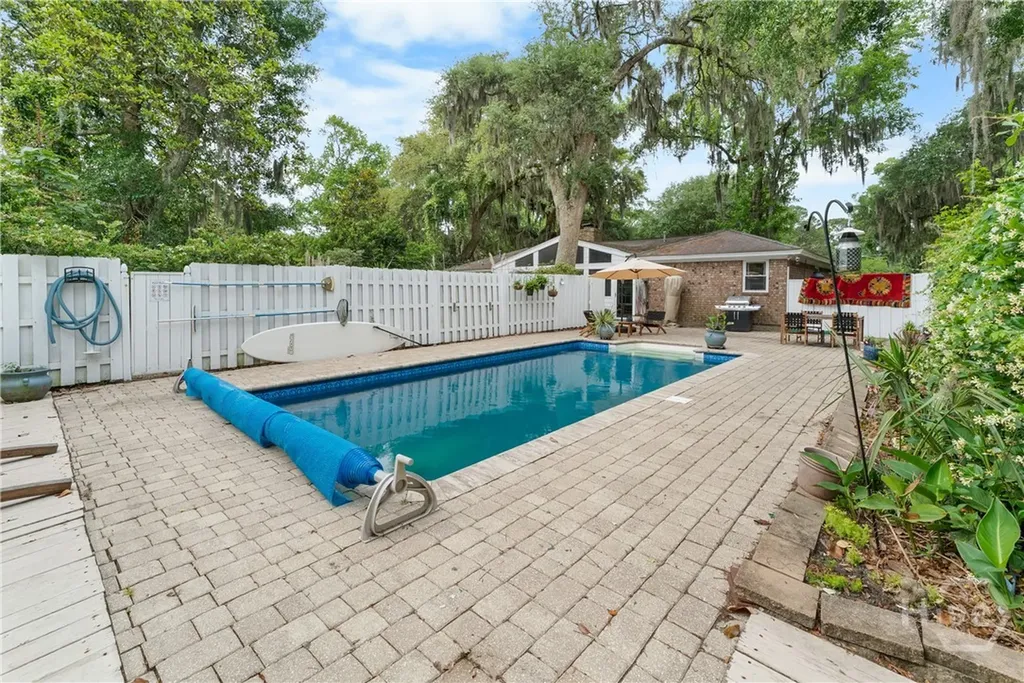 110 Hampshire Road Savannah GA 31410