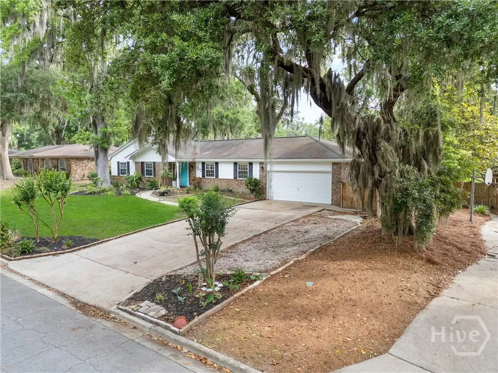 110 Hampshire Road Savannah GA 31410