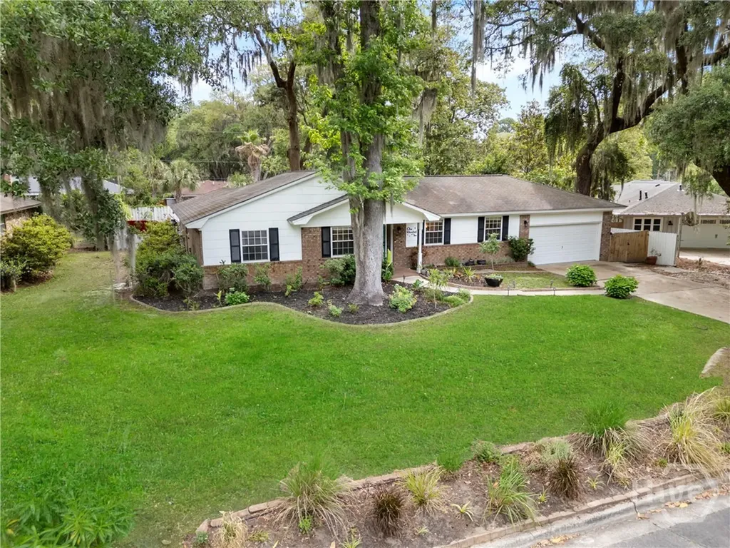 110 Hampshire Road Savannah GA 31410