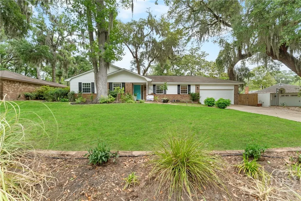 110 Hampshire Road Savannah GA 31410