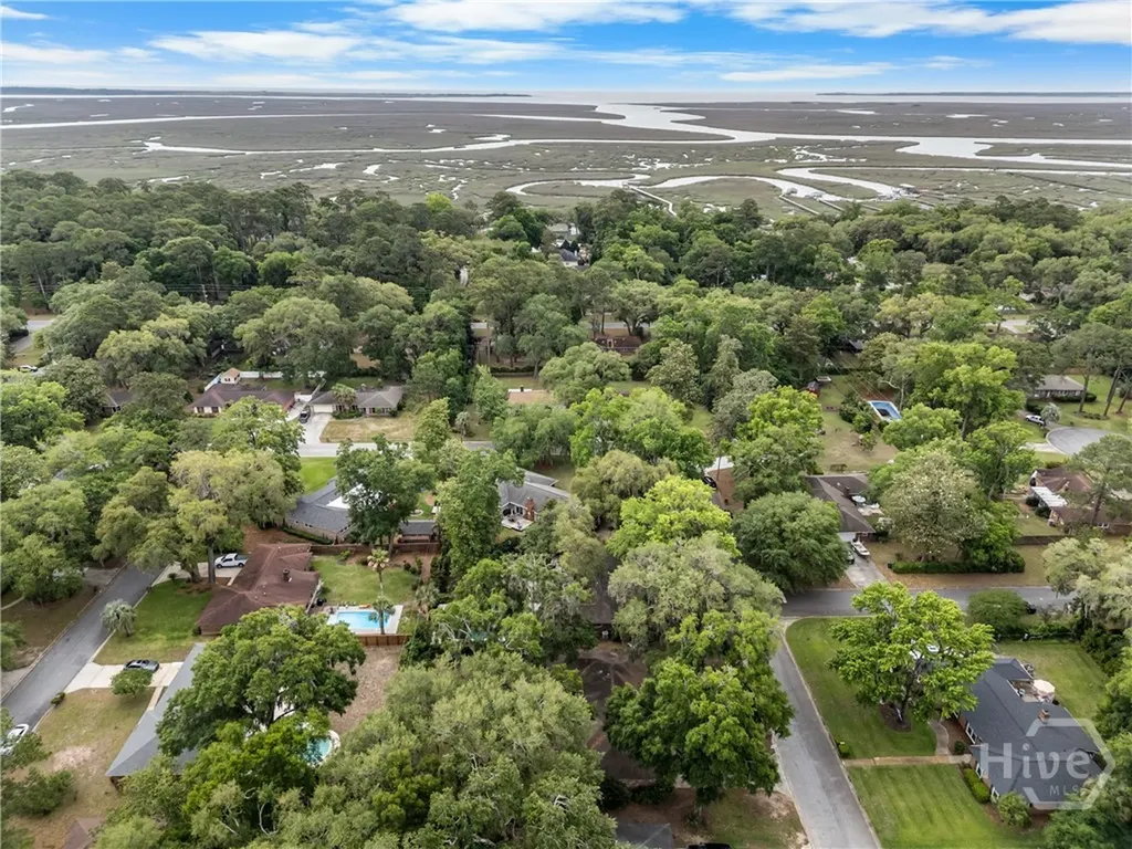 110 Hampshire Road Savannah GA 31410