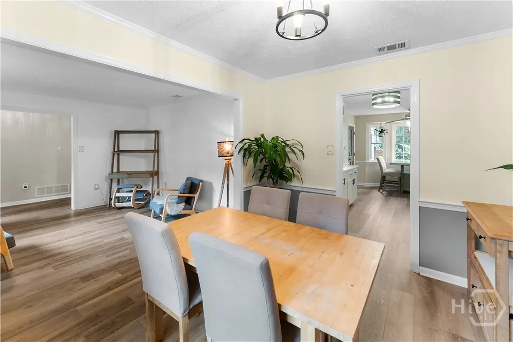 110 Hampshire Road Savannah GA 31410