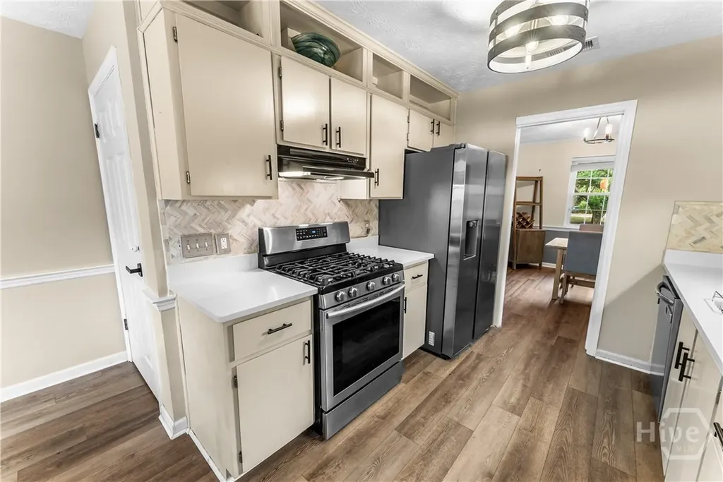 110 Hampshire Road Savannah GA 31410