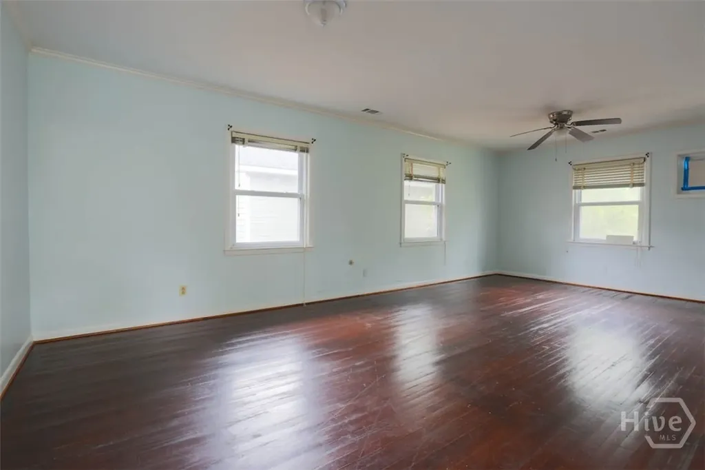 211 E 63rd Street Savannah GA 31405