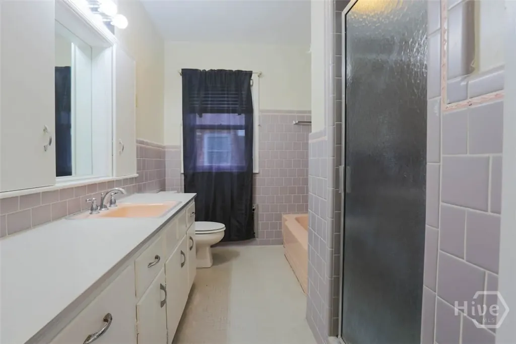 211 E 63rd Street Savannah GA 31405