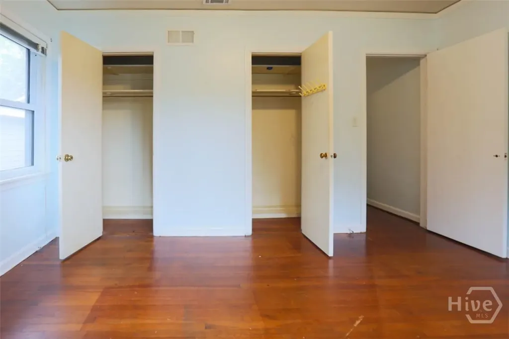 211 E 63rd Street Savannah GA 31405