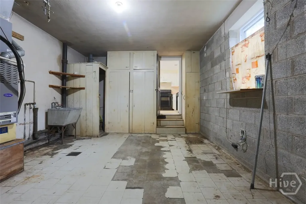 211 E 63rd Street Savannah GA 31405