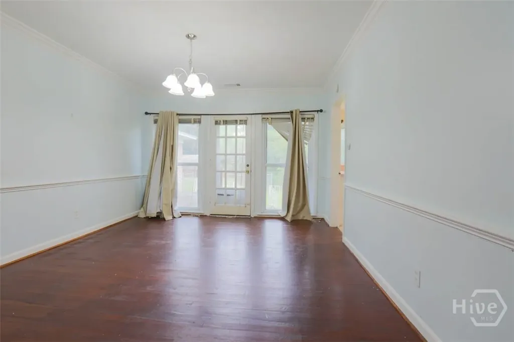 211 E 63rd Street Savannah GA 31405