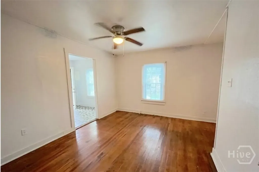 1008 W Victory Drive Savannah GA 31405