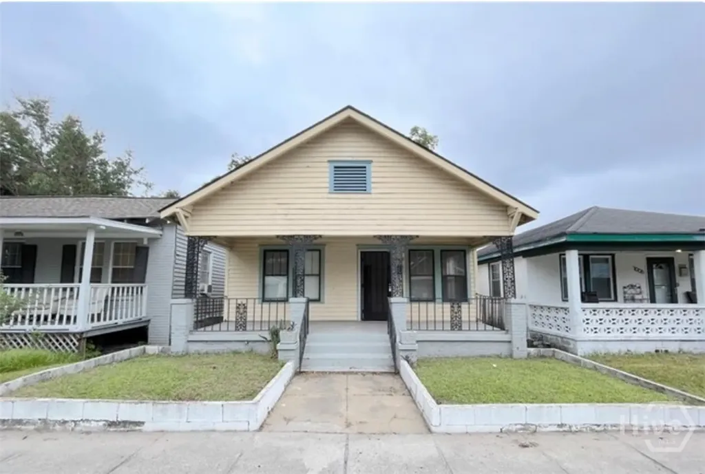 1008 W Victory Drive Savannah GA 31405