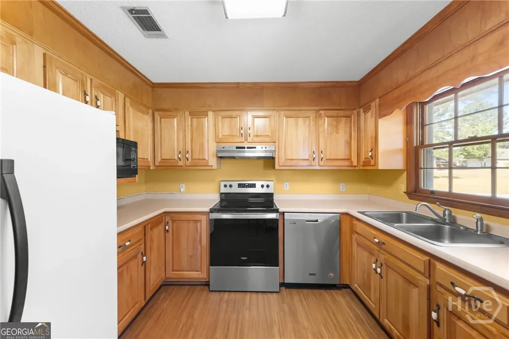 802 Maple Drive Statesboro GA 30461