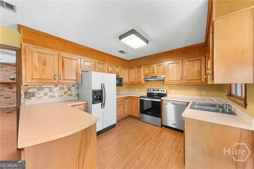 802 Maple Drive Statesboro GA 30461