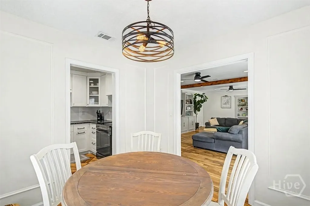 1323 E 53rd Street Savannah GA 31404