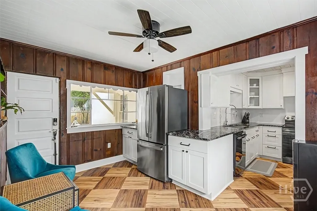 1323 E 53rd Street Savannah GA 31404