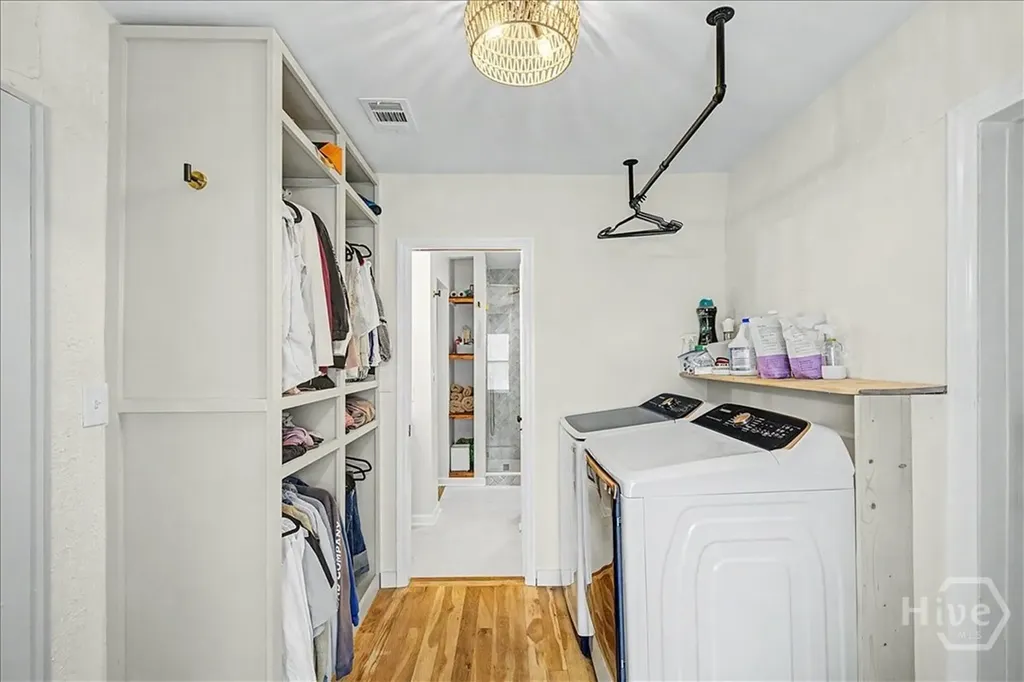 1323 E 53rd Street Savannah GA 31404