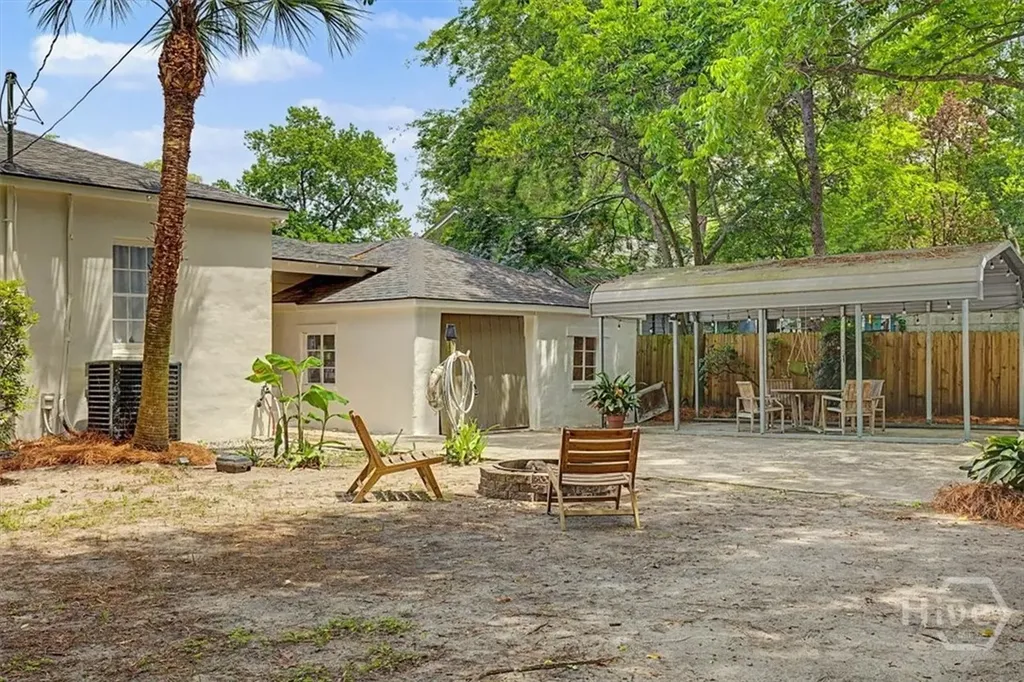 1323 E 53rd Street Savannah GA 31404