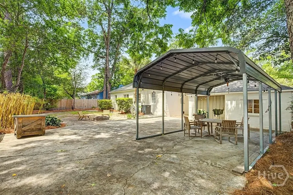 1323 E 53rd Street Savannah GA 31404