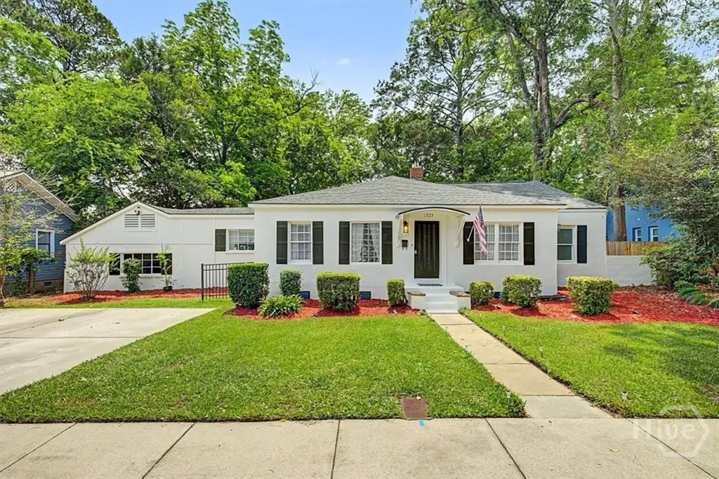 1323 E 53rd Street Savannah GA 31404