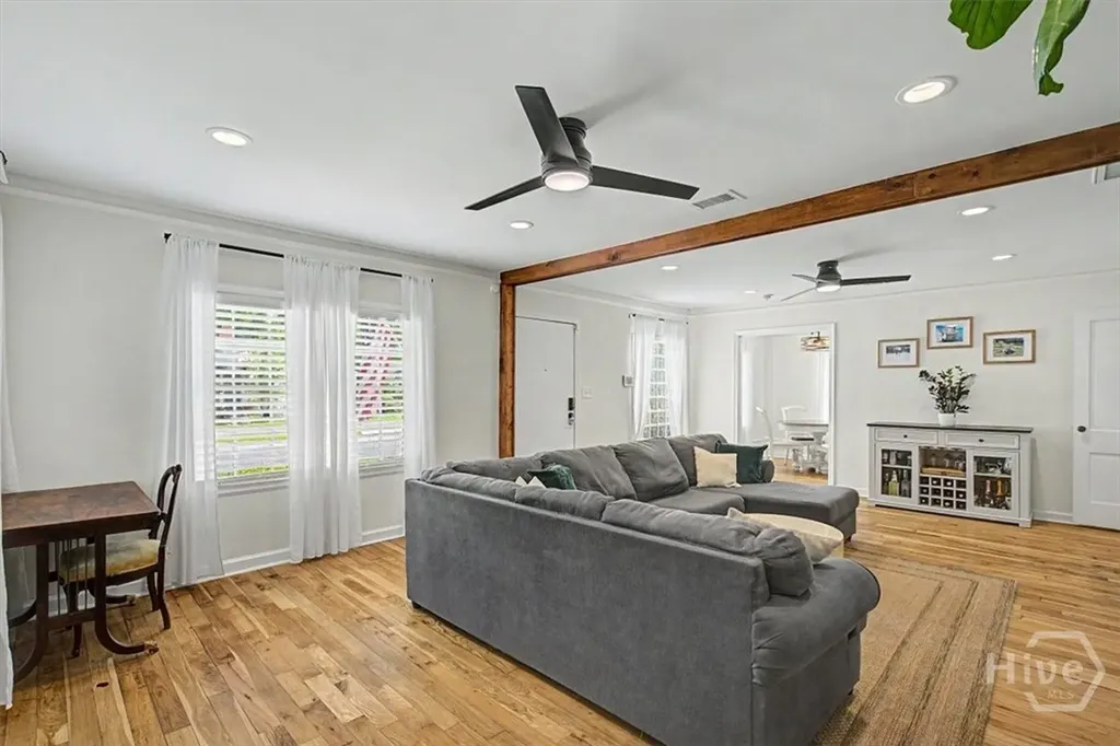 1323 E 53rd Street Savannah GA 31404