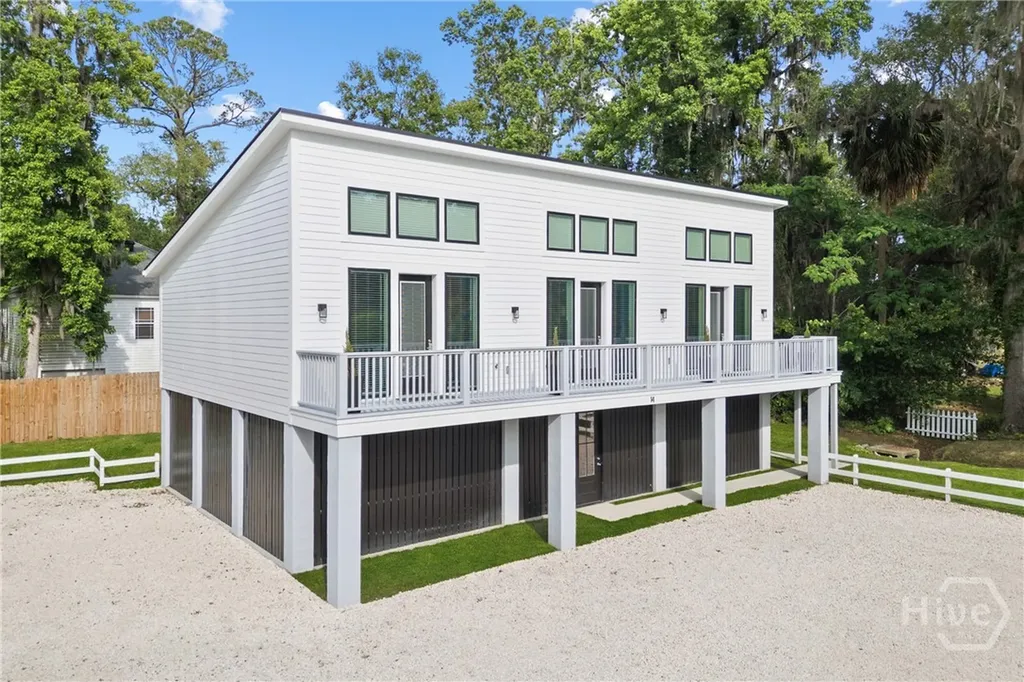 14 East Street Savannah GA