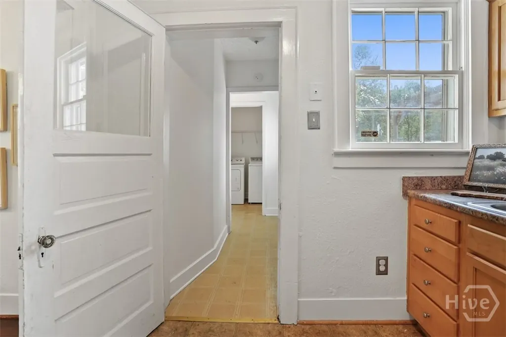 412 E 62nd Street Savannah GA 31405
