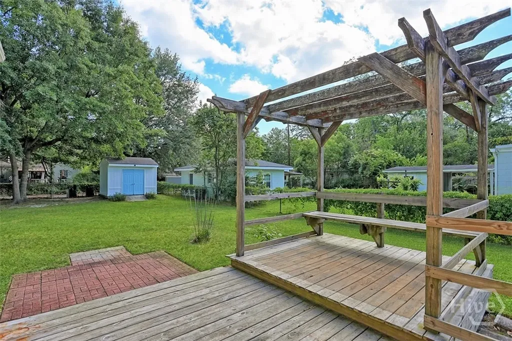 412 E 62nd Street Savannah GA 31405