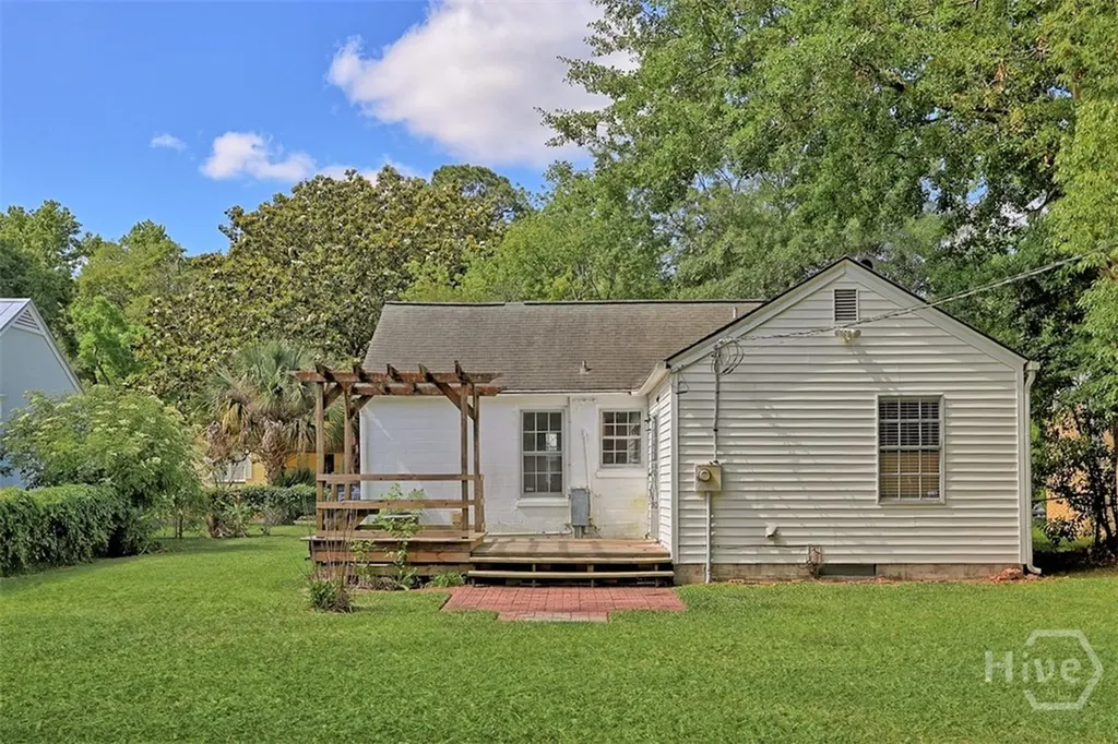 412 E 62nd Street Savannah GA 31405