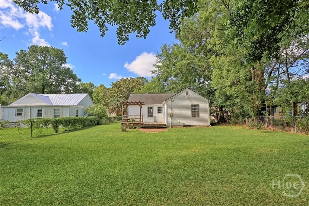 412 E 62nd Street Savannah GA 31405
