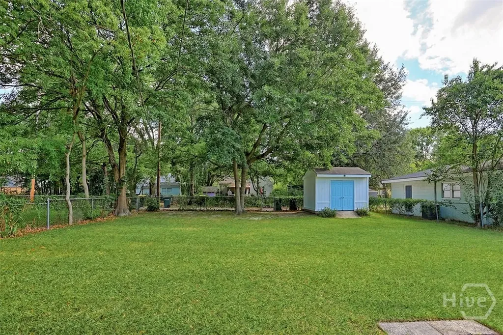 412 E 62nd Street Savannah GA 31405