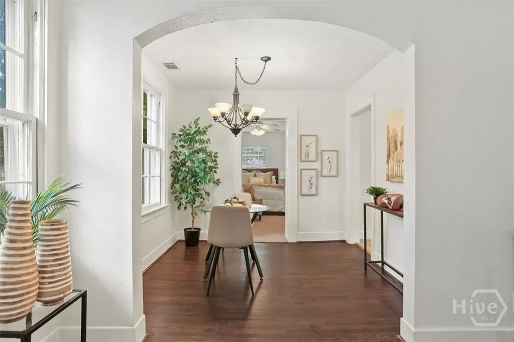 412 E 62nd Street Savannah GA 31405