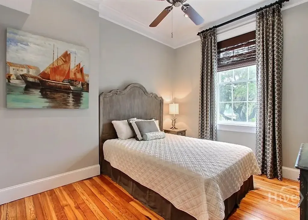 115 E Bay Street Savannah GA 31401