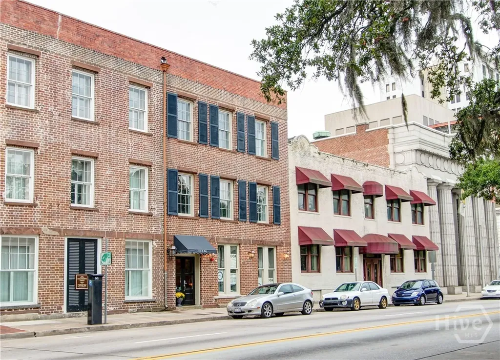115 E Bay Street Savannah GA 31401