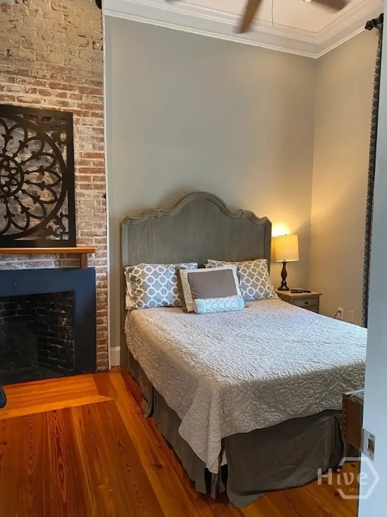 115 E Bay Street Savannah GA 31401