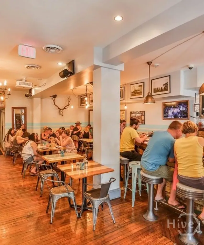 115 E Bay Street Savannah GA 31401