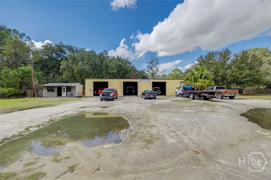 328 Old Pine Barren Road Pooler GA 31322