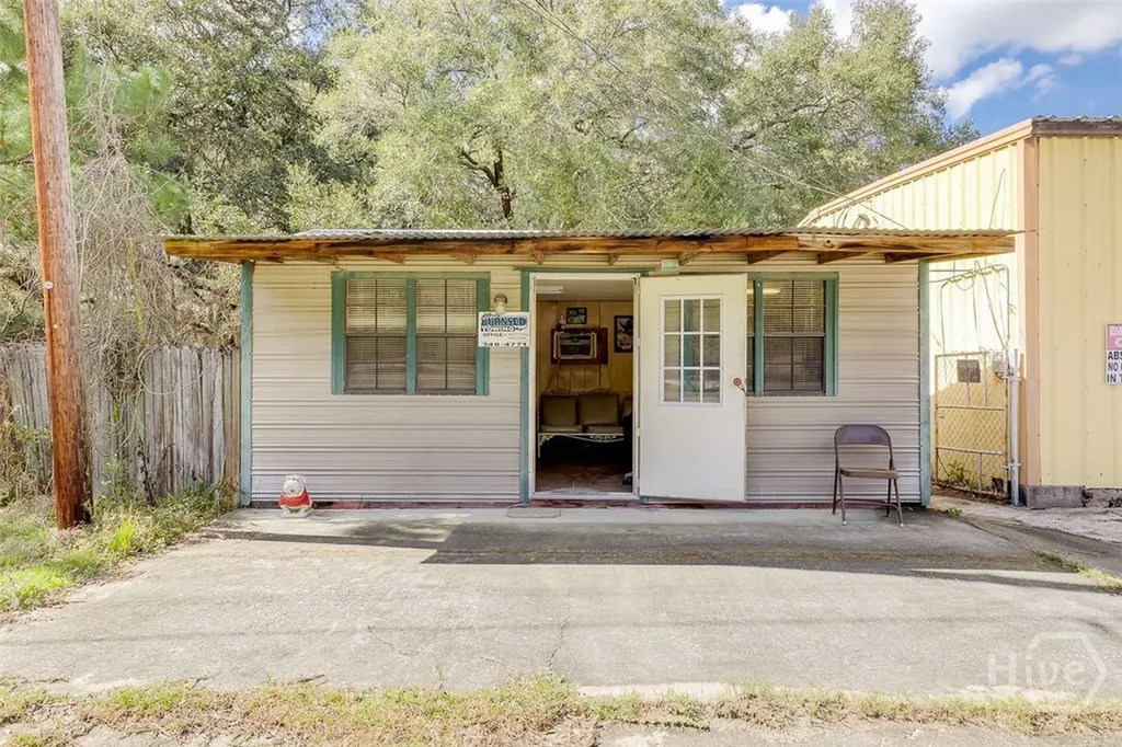 328 Old Pine Barren Road Pooler GA 31322