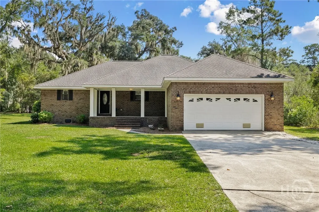 120 Pinetree Road Midway GA 31320
