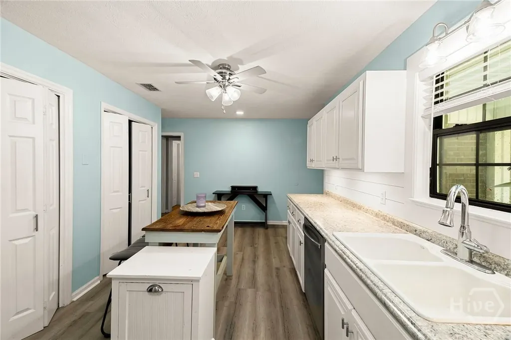 120 Pinetree Road Midway GA 31320