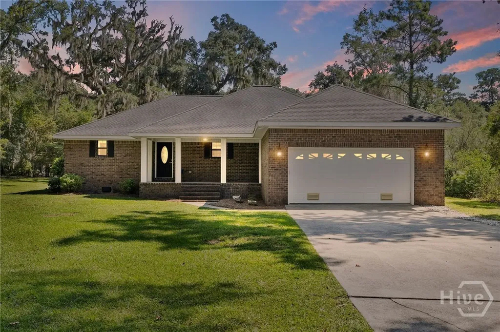 120 Pinetree Road Midway GA 31320