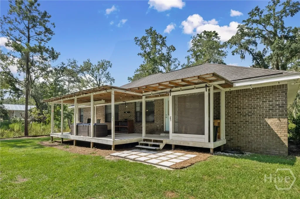 120 Pinetree Road Midway GA 31320