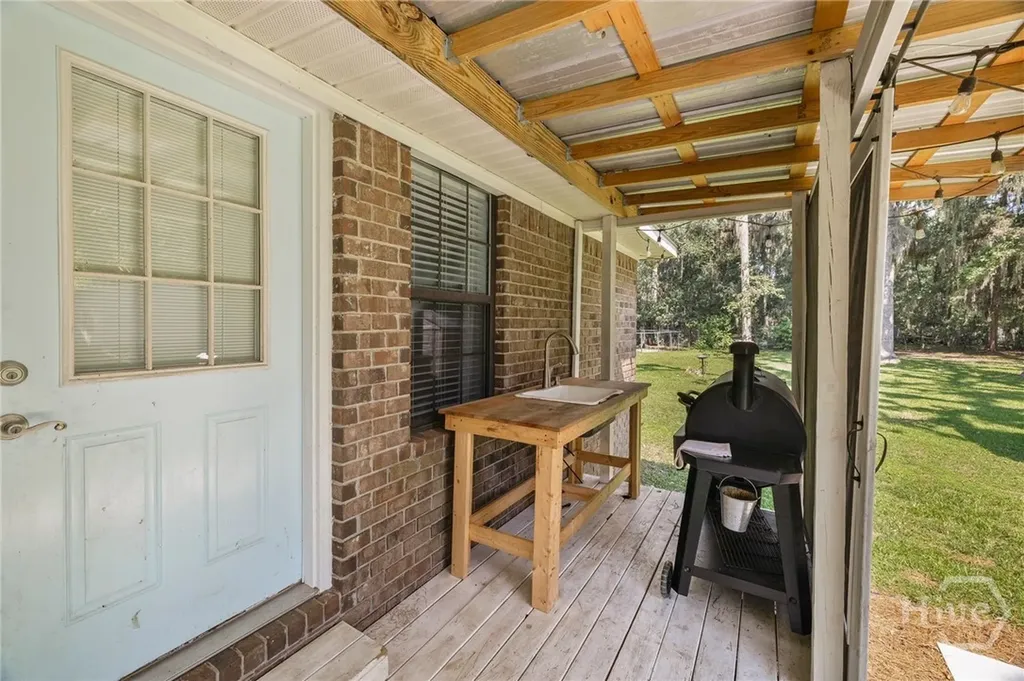 120 Pinetree Road Midway GA 31320