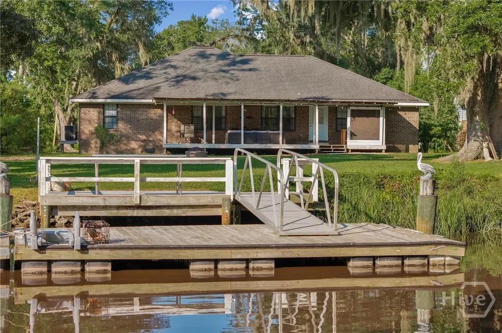 120 Pinetree Road Midway GA 31320