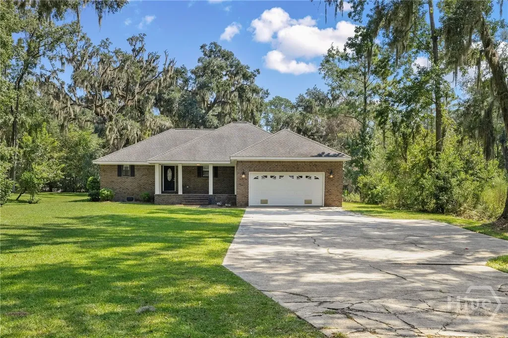 120 Pinetree Road Midway GA 31320
